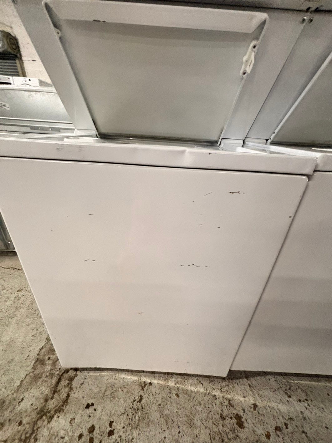>special 🔥used-  refurbished Frigidaire stacked laundry center Electric 220v washer & dryer unit in white 27" #LW778B