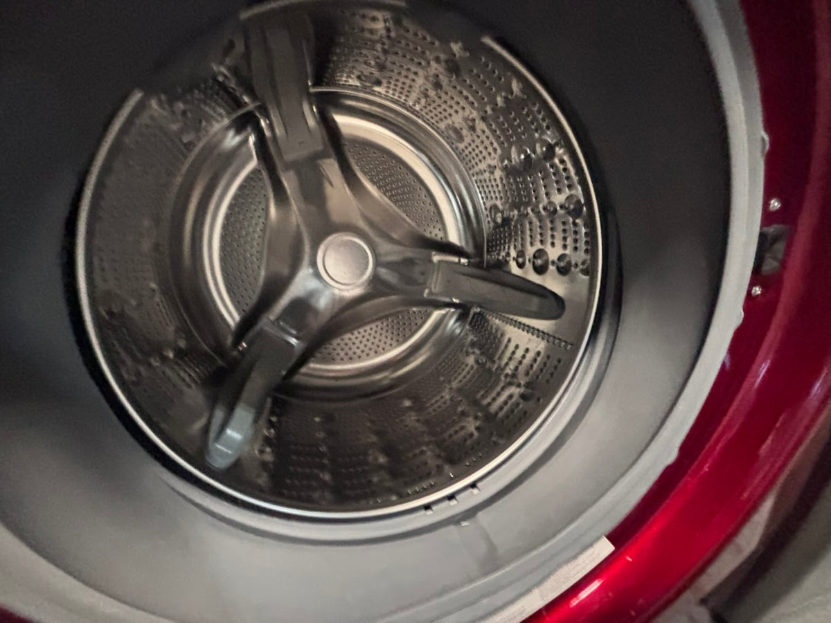 }special 🔥LG washer large capacity& GAS dryer steam set front load stackable or side by side red  27” in used-Refurbished #FWU34VBSET