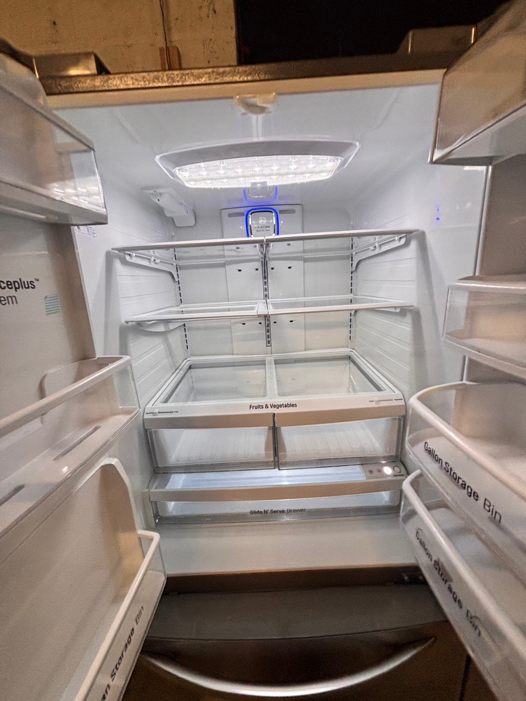 >LG French door Refrigerator stainless steel w/ ice water dispenser 33" #RF26FQB