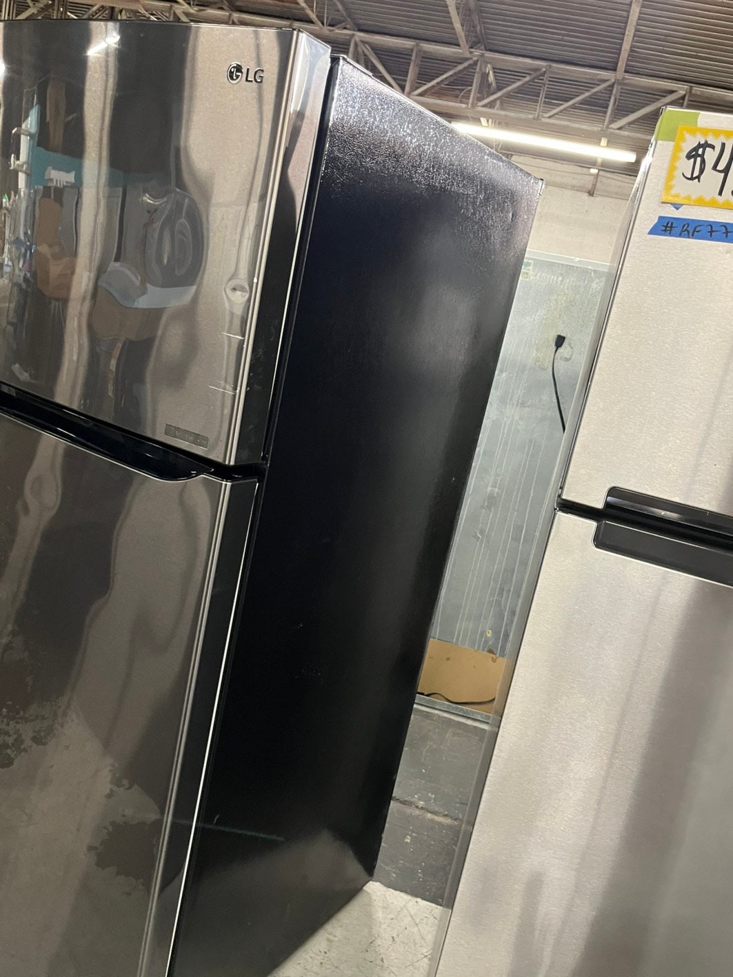 -🔥Black Friday sale‼️Lg 33 top freezer refrigerator 24cu.ft.   Black Stainless steel-used -refurbished 33" item number #RFLBK2L-TR