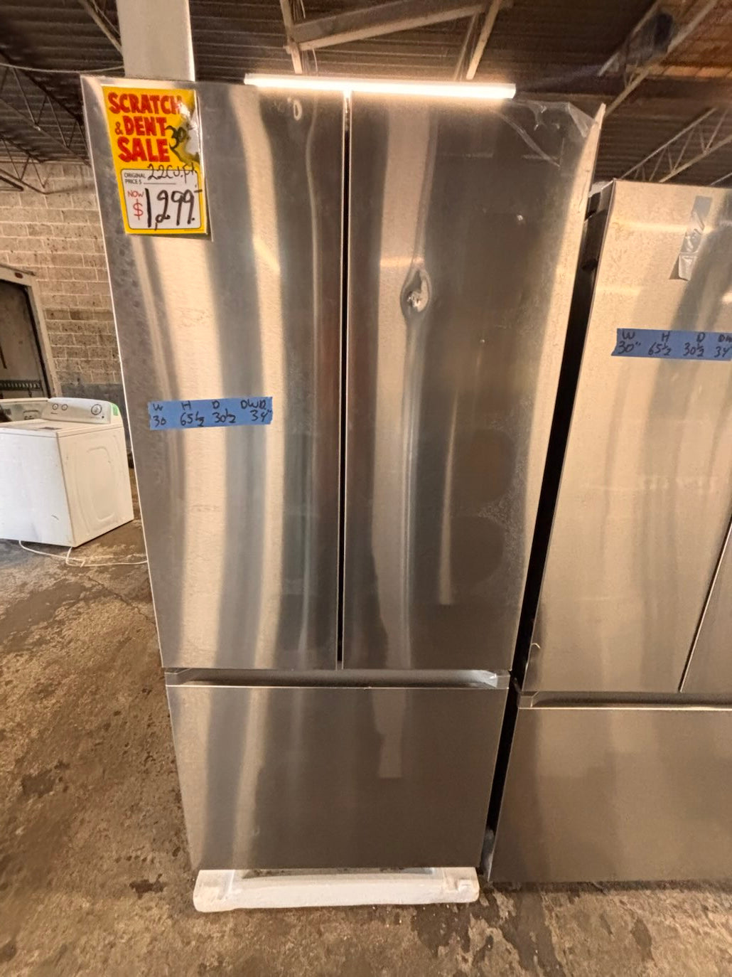 }}Samsung - 30” x 65.1/2 heigth x 30.1/5 depth. 22 cu. ft. 3-Door French Door Refrigerator w ice 🧊 maker inside - Stainless Steel #R22T5TPB