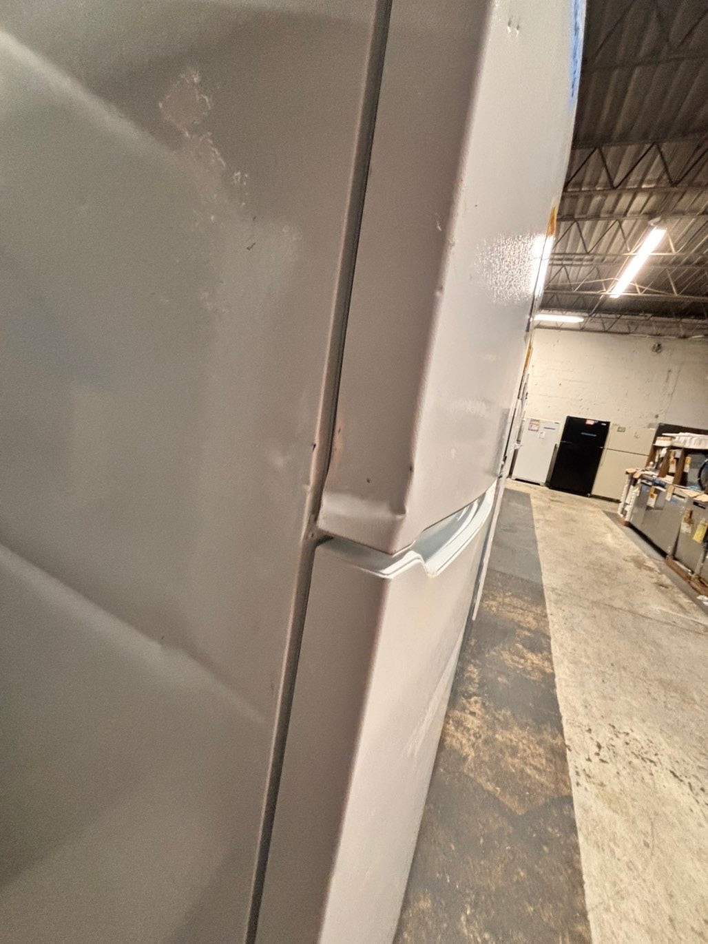 >Open box 📦 New S/d -Frigidaire
30” in. Top Freezer Refrigerator in white color  #RFW55B