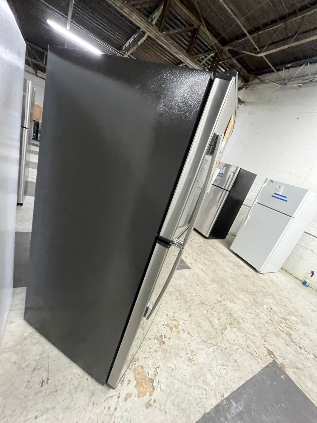 *Open box 📦 New S/d Ge 32 w. 21.1 cu. ft. Top Freezer Refrigerator in Stainless Steel with Factory-Installed Icemaker & Upfront Temperature Controls #GGE21DB