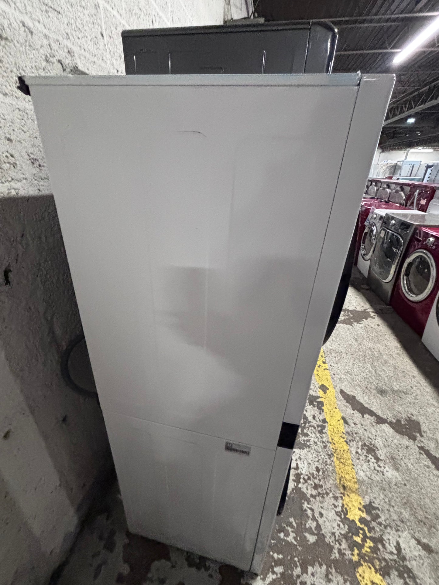 >>LG TQ 24” x 65h wash-tower (washer & dryer) 220v washer & dryer set used -in  white 24" #WTLT9B