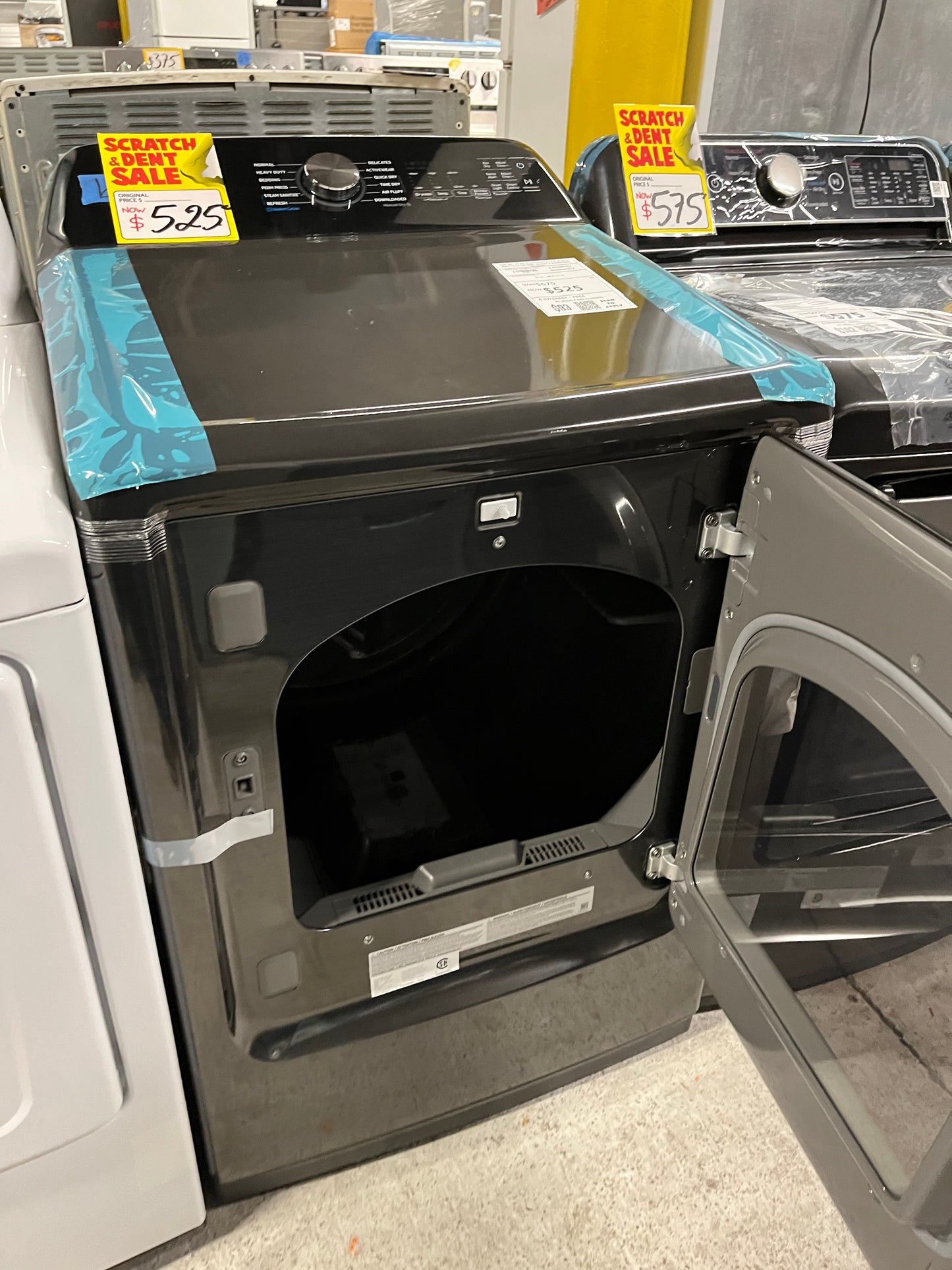 -Open Box - Scratch & Dent Samsung 7.4 cu. ft. Smart Electric Dryer with Steam Sanitize+ in Brushed Black #ED482VB-TR