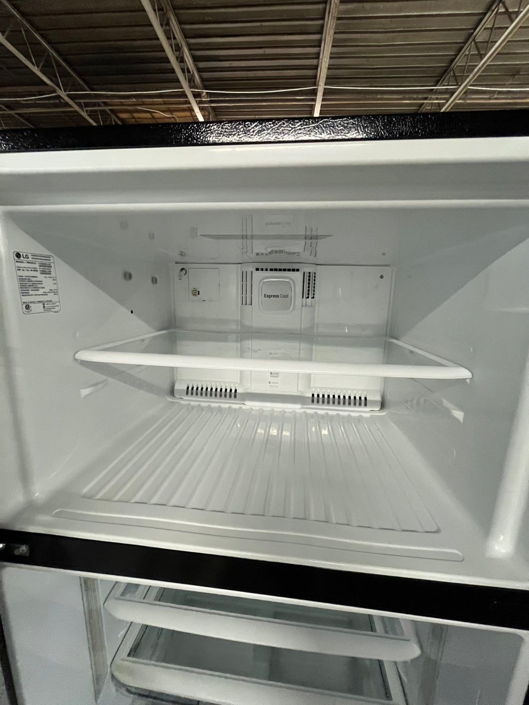-🔥Black Friday sale‼️Lg 33 top freezer refrigerator 24cu.ft.   Black Stainless steel-used -refurbished 33" item number #RFLBK2L-TR
