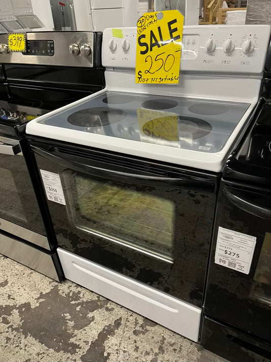 Frigidaire electric 220v range 5 burner warmer zone bake broil speed clean In black & white 30" #ER516CB