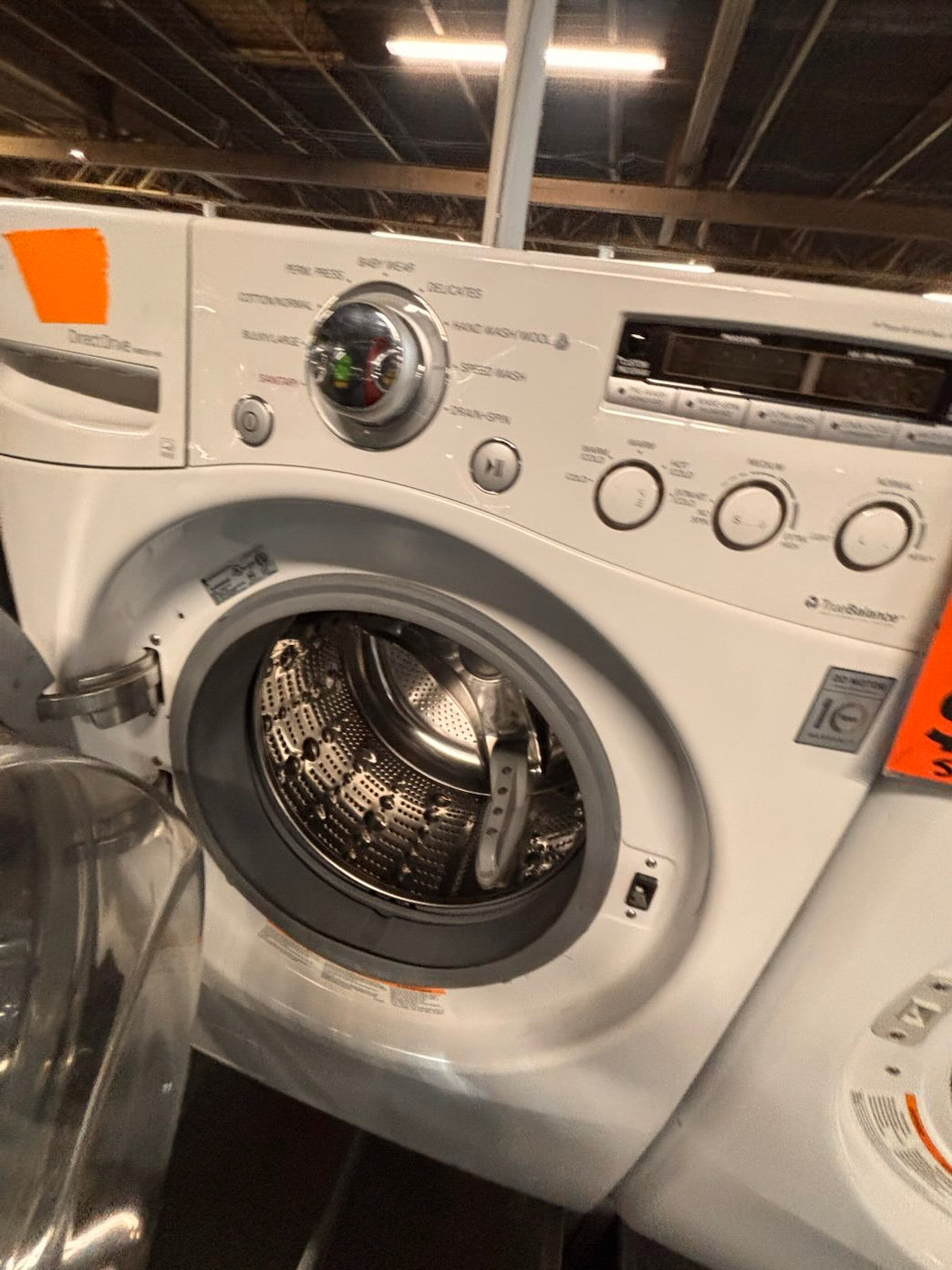 }}SALE🔥LG used- refurbished front load electric 220v dryer & washer large  capacity with pedestals in white color 27” working 💯  with warranty #FLZ5527B