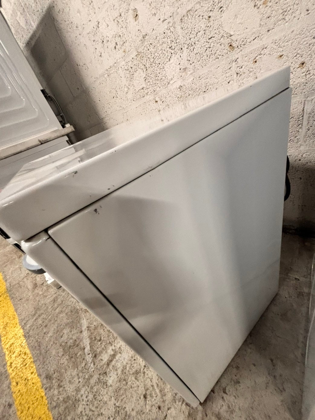 >24”whirlpool front load Electric Dryer 110v regular plug 🔌 white  #24WE56B