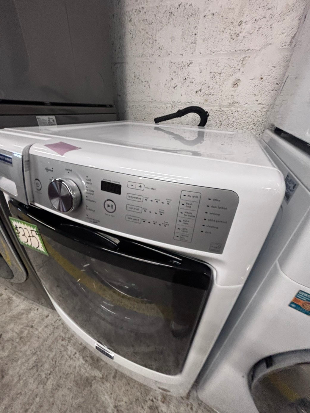 >>maytag white washer 4.5cu. ft. Large capacity, in great condition 27” stackable or side by side  used-refurbished  #FWM7746B