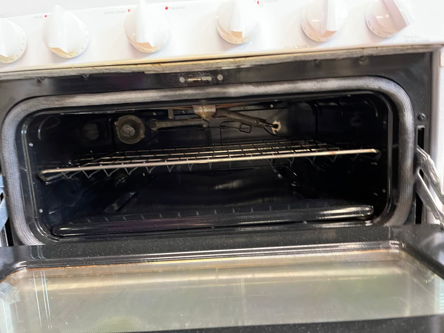 GE Profile GAS PROPANE range 5 burner convection bake roast self clean in white Refurbished 30" #GR210TB