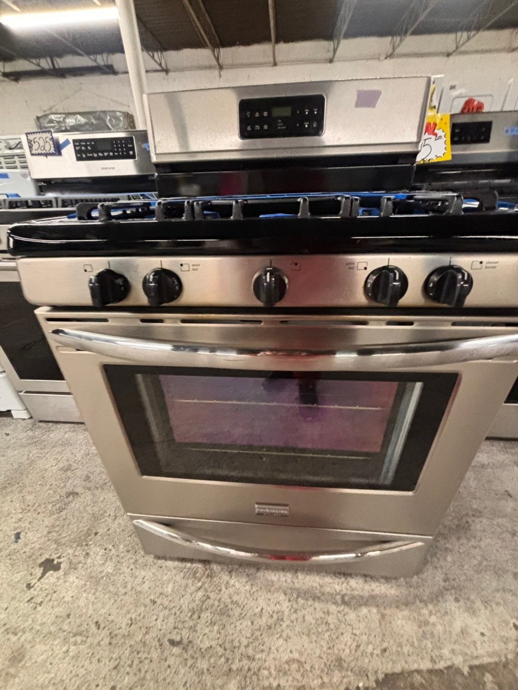 >frigidaire stainless steel Gas range 5 burner  bake broil self clean in used-Refurbished 30” #GF44WB