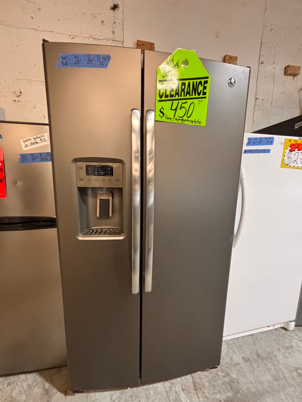 >*CLEARANCE🔥🔥GE Side x side  36”x 69”h x 29depth ,Refrigerator slate  with ice maker & water dispenser /. 36” 26cu.ft used-Refurbished. Item number  #RFU114B
