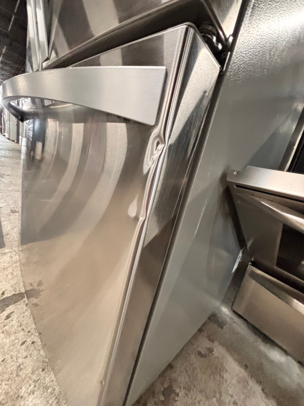 >special combo 2pc. Kenmore French door Refrigerator 36” stainless steel with water dispenser & ice maker & electric stove 5 burners & both same brand #RFXV421B