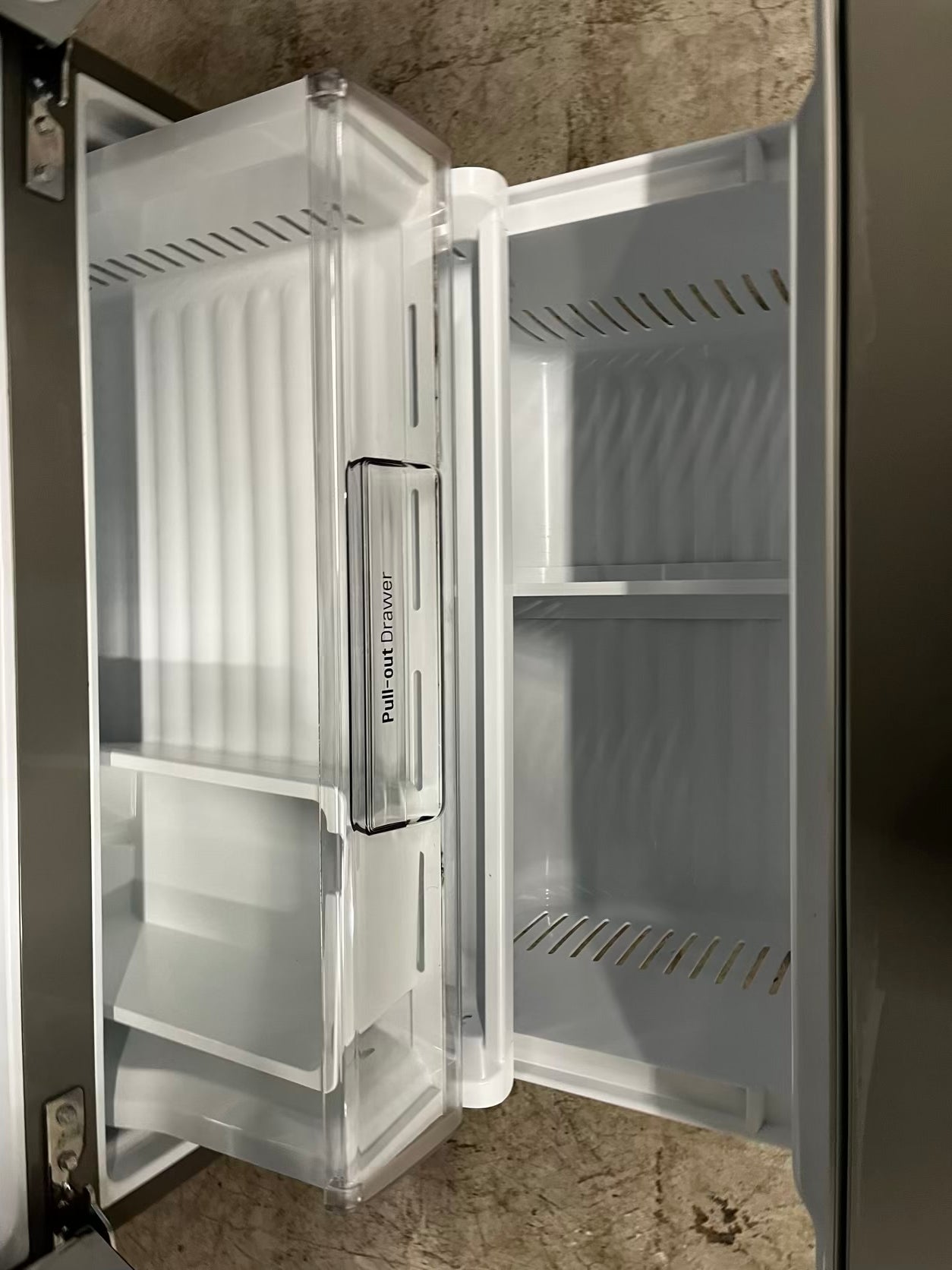 LG French door Refrigerator stainless steel Showcase w/ ice water dispenser 36" #RF53421B