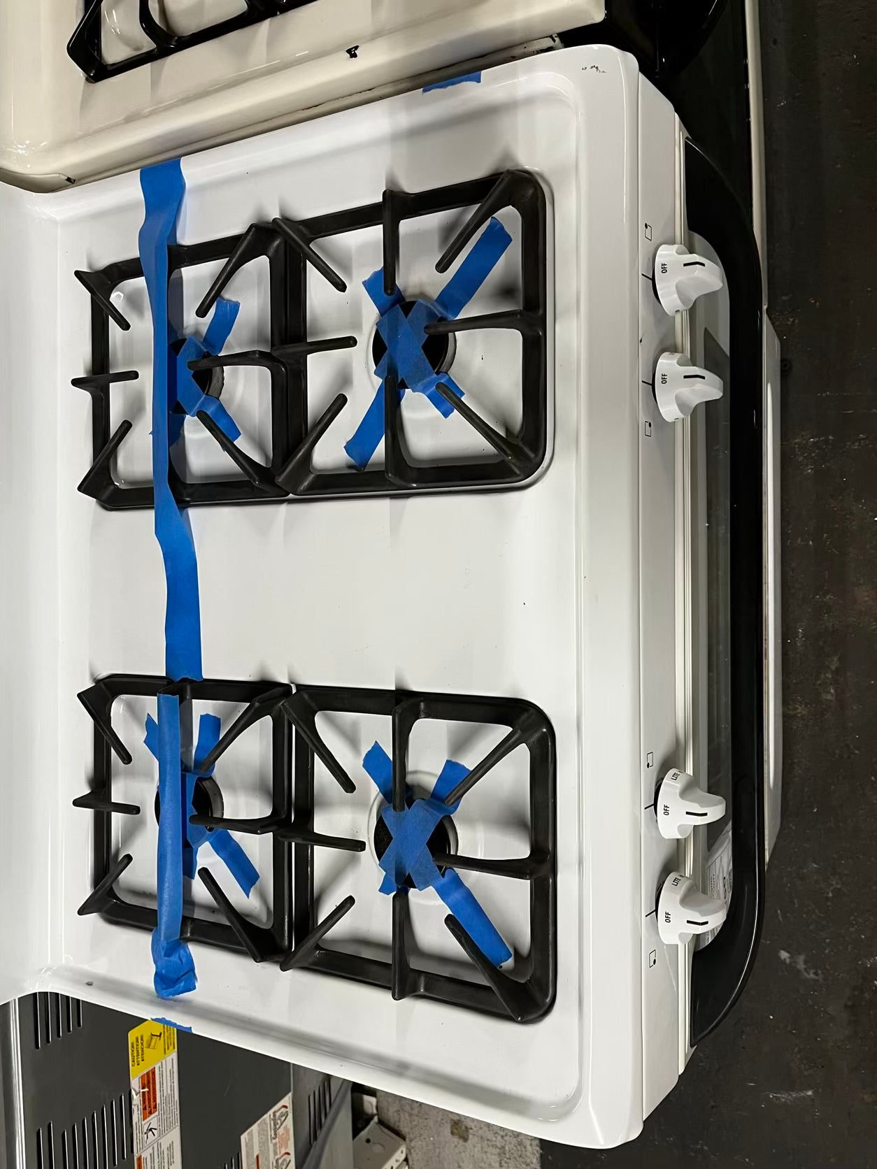 * Frigidaire gas range 4 burner bake broil in white 11 30" Refurbished #ER282KB