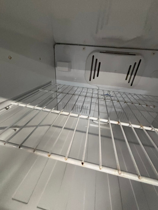 >>Haier 30”18cu.ft -top freezer refrigerator black color              -used refurbished 30” #FT11W6B