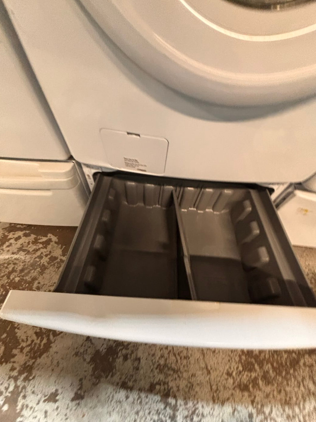 }}Samsung used- refurbished front load electric 220v dryer & washer large  capacity with pedestals in white color 27” working 💯 with warranty #FLSG427B