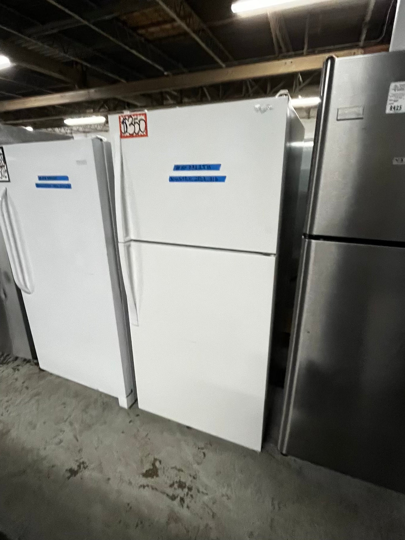 *Whirlpool top freezer refrigerator in white 30” used - refurbished #RF7312TB