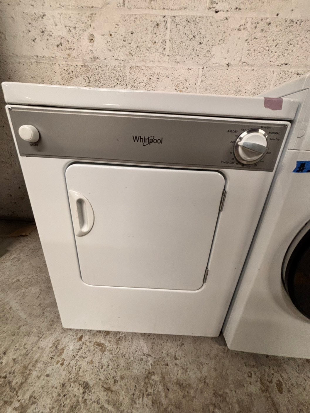 >24”whirlpool front load Electric Dryer 110v regular plug 🔌 white  #24WE56B
