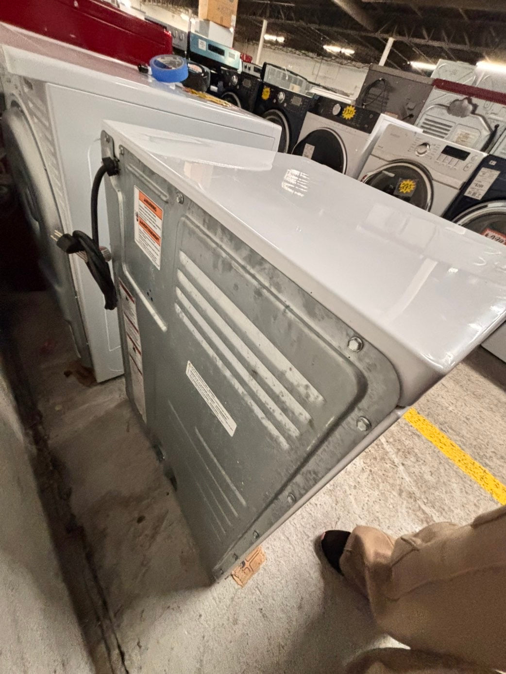 >24”whirlpool front load Electric Dryer 110v regular plug 🔌 white  #24WE56B
