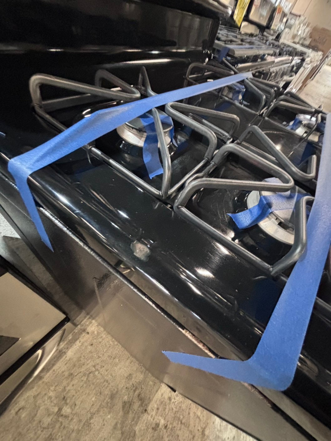 >*GE range 4 burner bake ,broil Hi/Lo self clean in stainless steel used-Refurbished 30” #GSG10SB