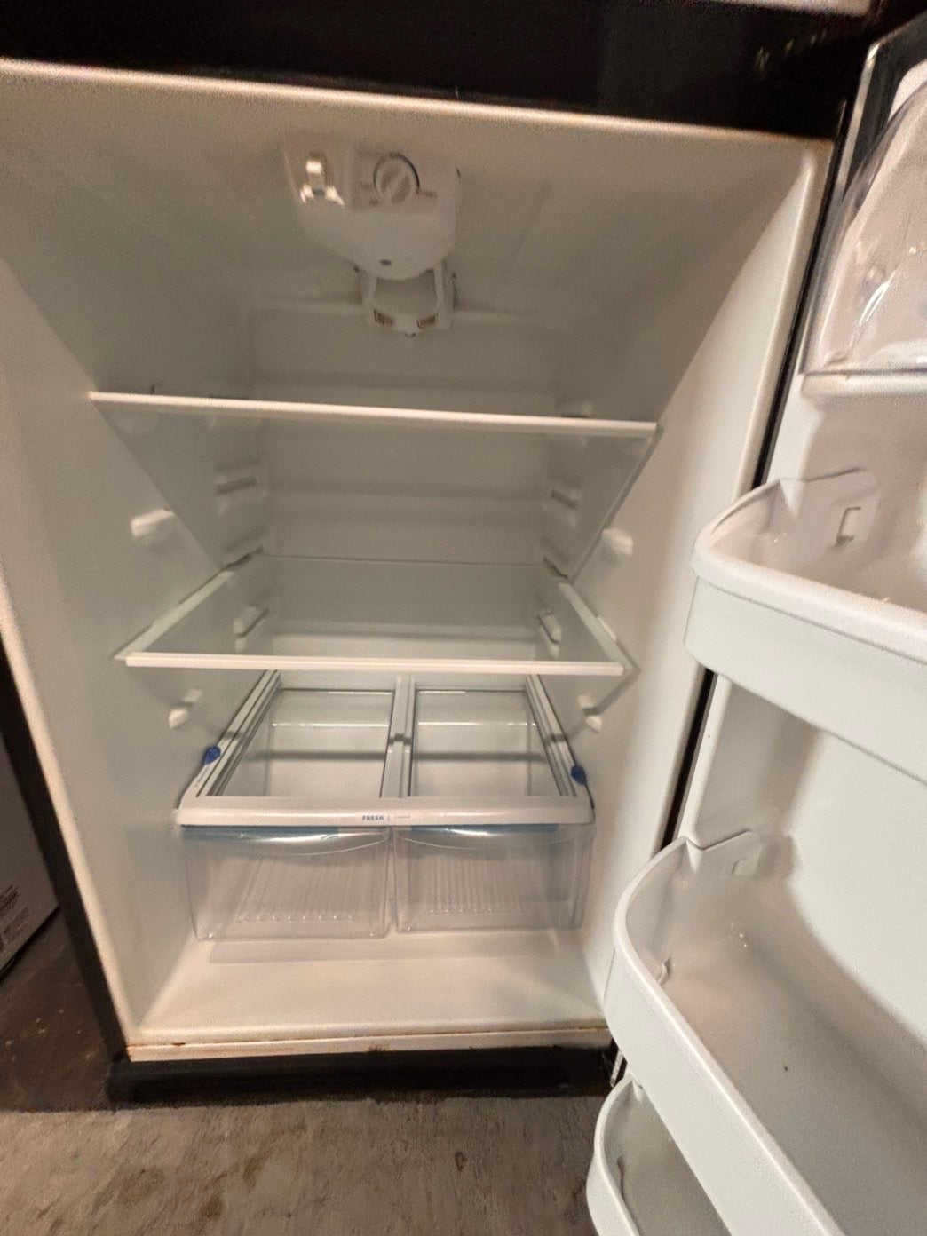 >*frigidaire  top freezer refrigerator stainless steel used-refurbished 30"x 681/2h #RF21RB