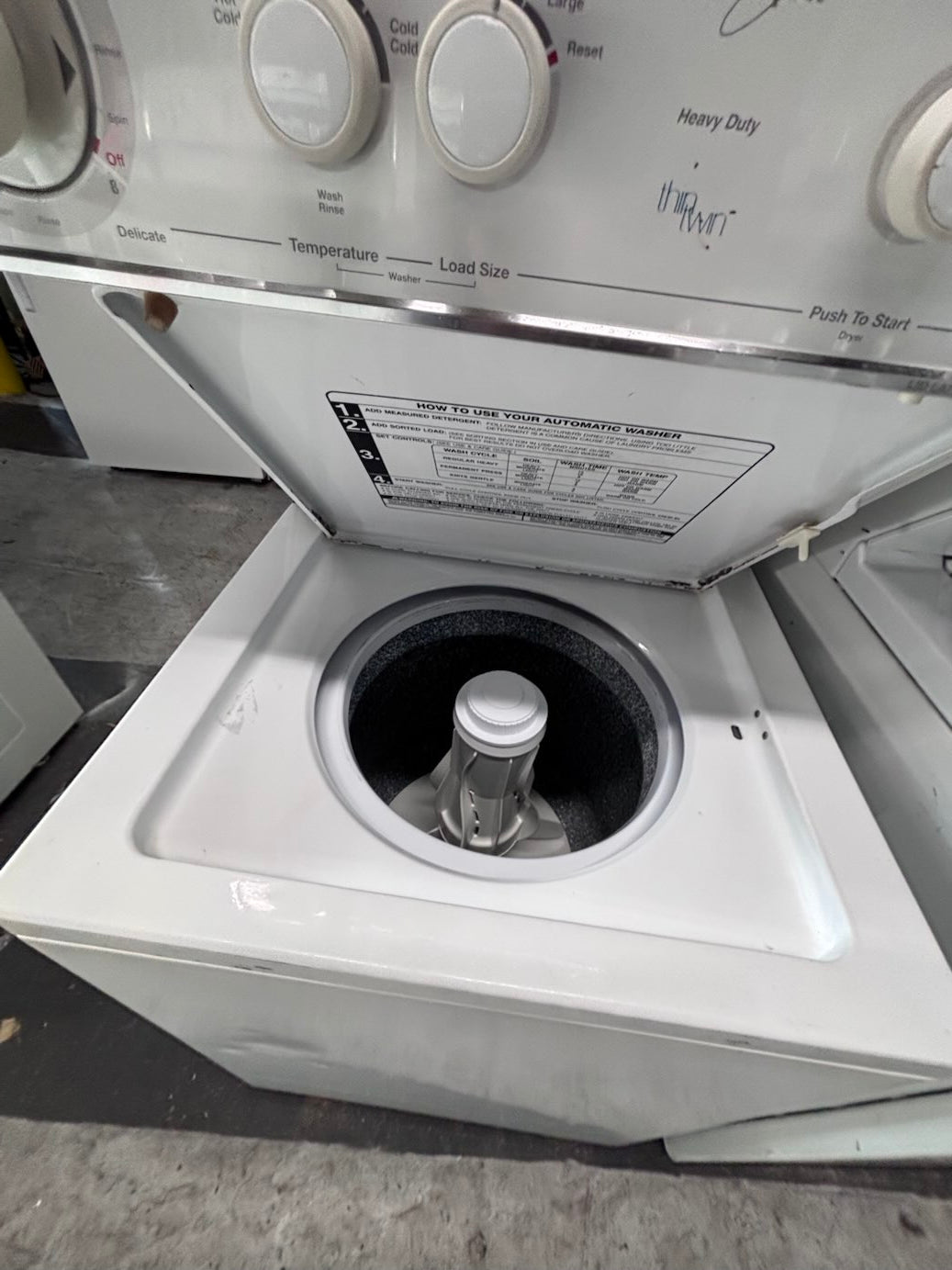 }Whirlpool stacked laundry center Electric 220v washer & dryer set used -in  white 24" #LCWY77B