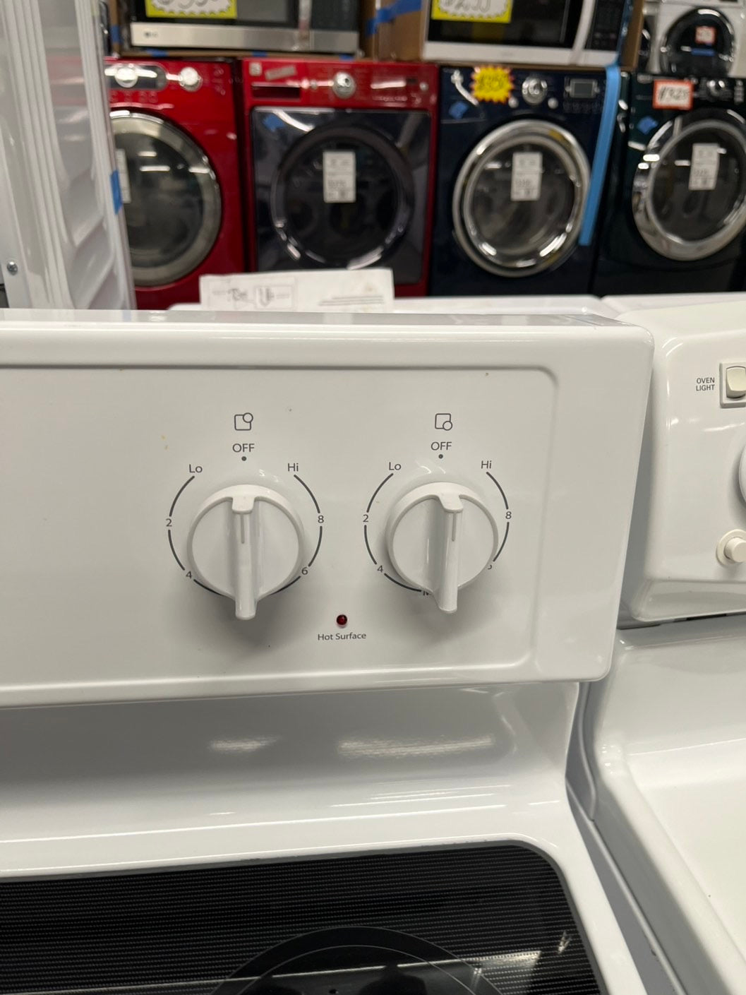 - Whirlpool electric range 4 burner bake broil frozen bake in white  30” #RF87NB