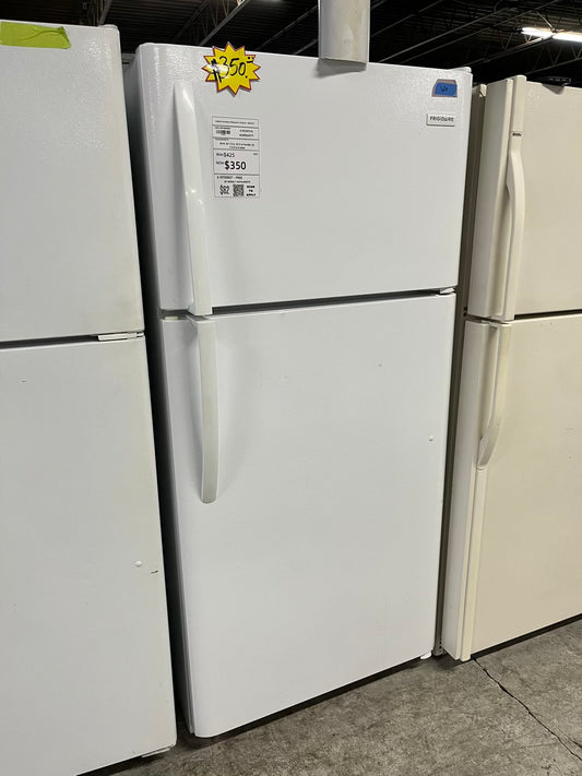 - Frigidaire top freezer Refrigerator in white 30" #RF307TB