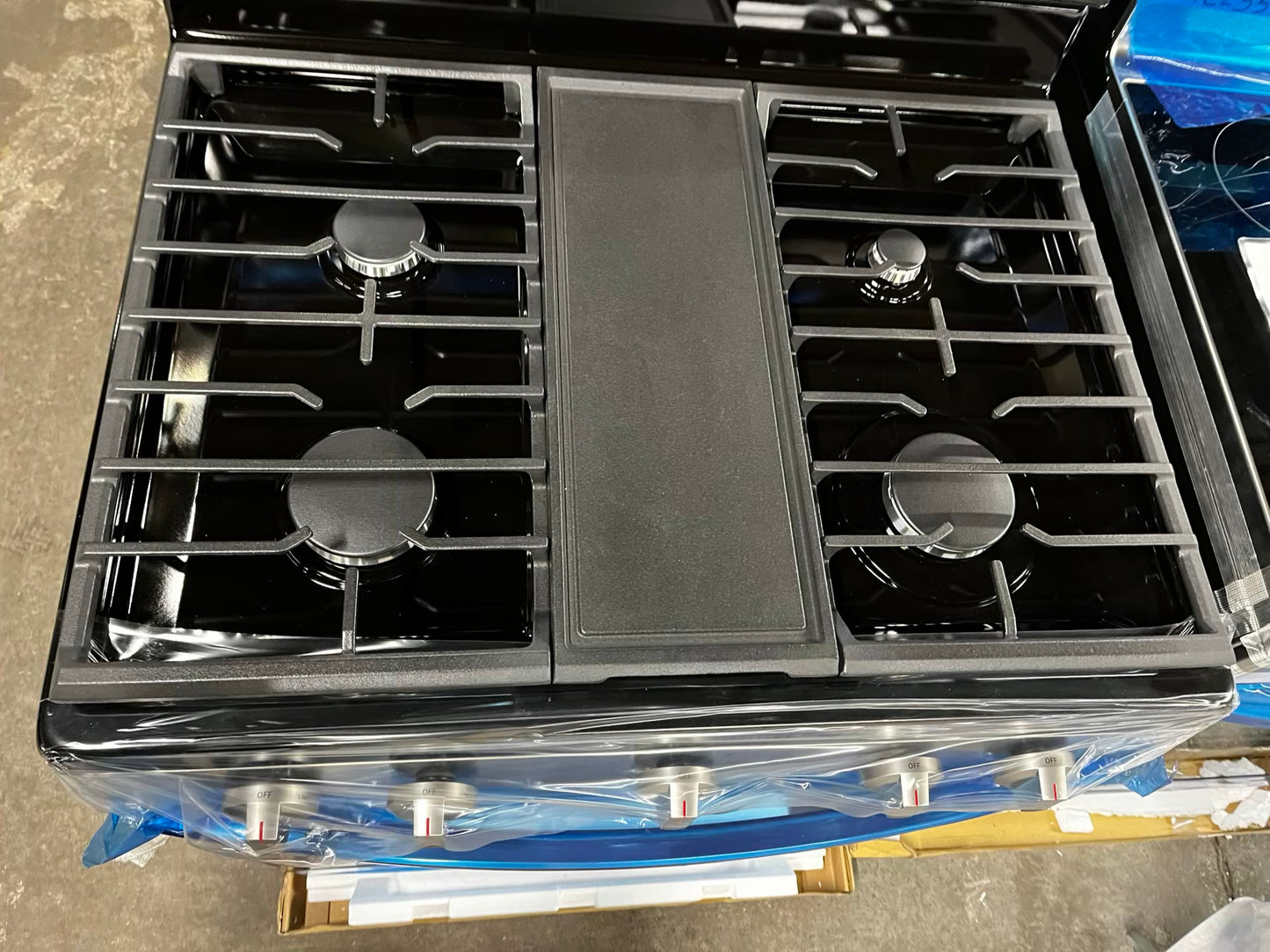 🎄Holiday Sale 🎁Samsung Open Box | Scratch & Dent 5.8 cu. ft. Gas Range 5 burner with Self-Cleaning Oven in Stainless Steel #GR74940B