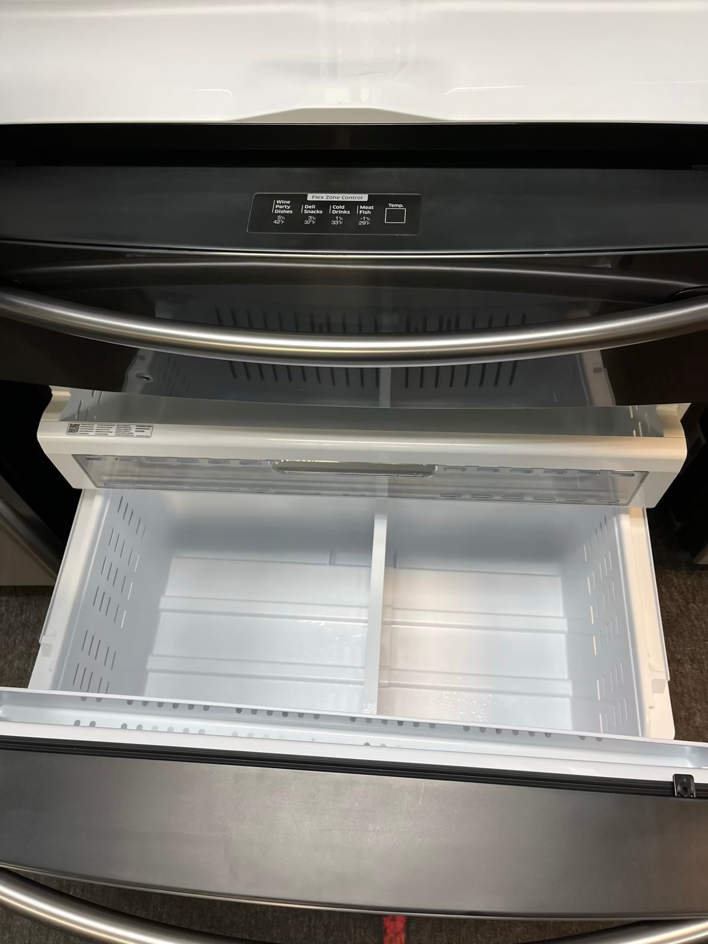 Samsung Four door refrigerator Showcase Slate stainless steel w/ice water dispenser 36" Refurbished #RF736EB