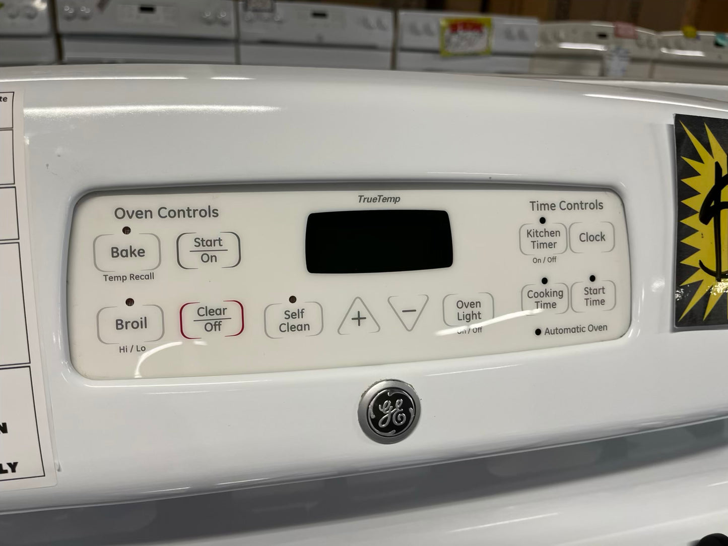 GE Gas range 5 burner bake broil hi/lo self clean in white Refurbished 30" #GR2165B