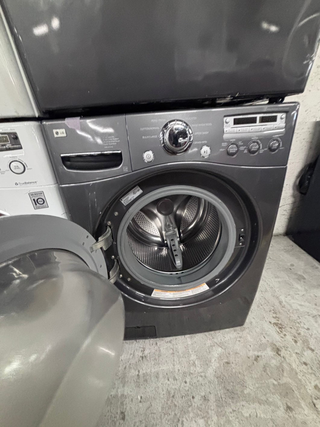 >💥LG washer 4.0 cu ft & dryer 7.5 cu ft set electric 220v front load stackable or side by side - sensor dry He in gray used-refurbished #WDHL44B