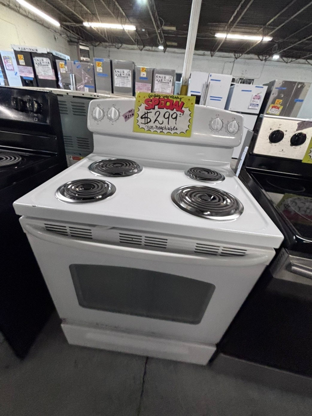 >*special🔥GE  white electric coil top range coil 220v bake /Broil 4 burner used-Refurbished  great condition 30" #EGE54B
