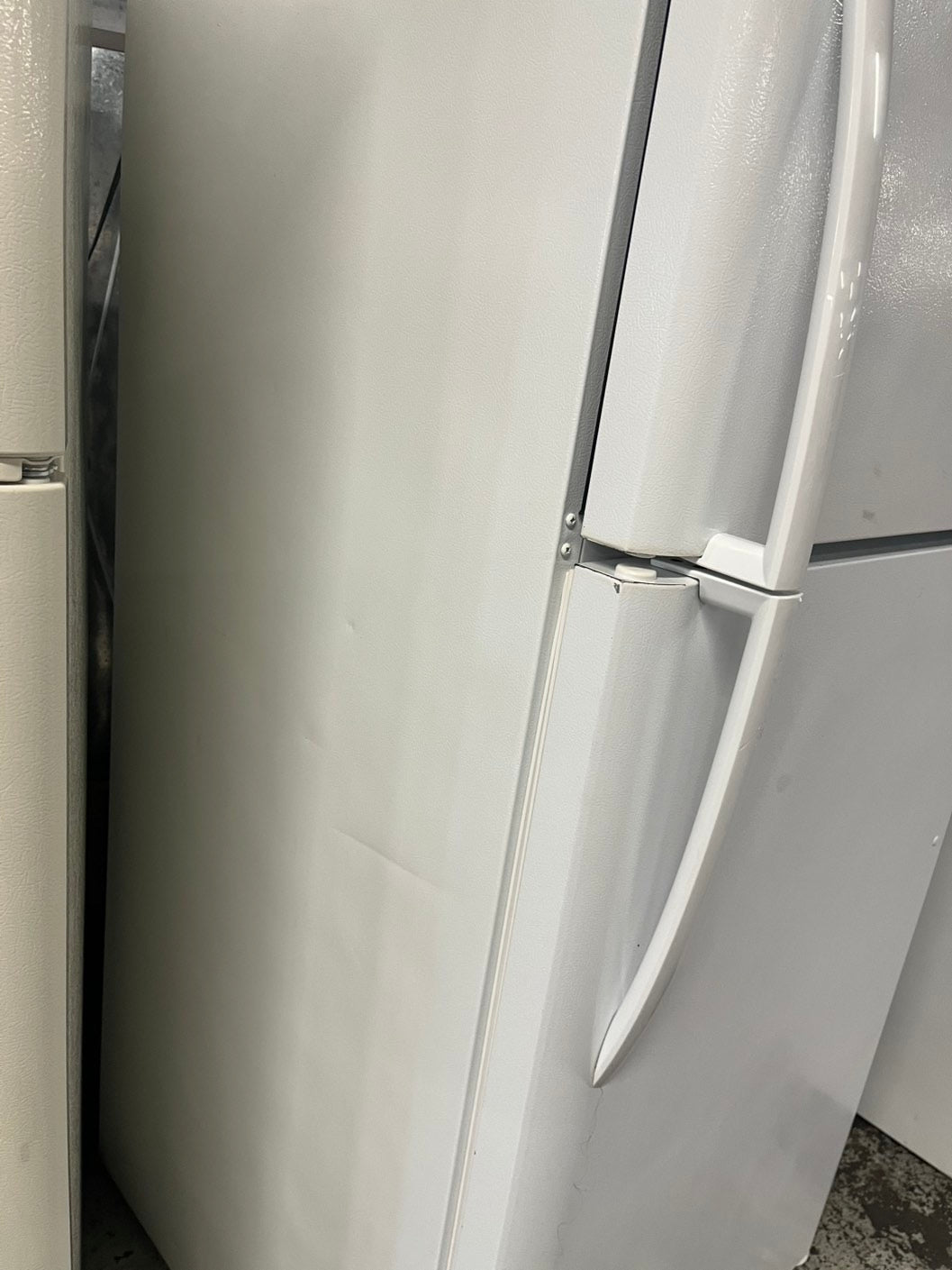 -Frigidaire 30” top freezer refrigerator in  white used refurbished 30’ #RF21CU98B