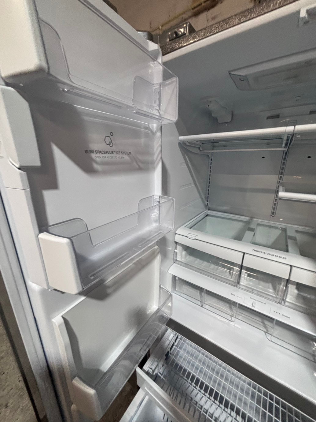 >special price 🙌LG 36” French Door Refrigerator  with ice maker & water dispenser ,used-refurbished #FDL50PSB