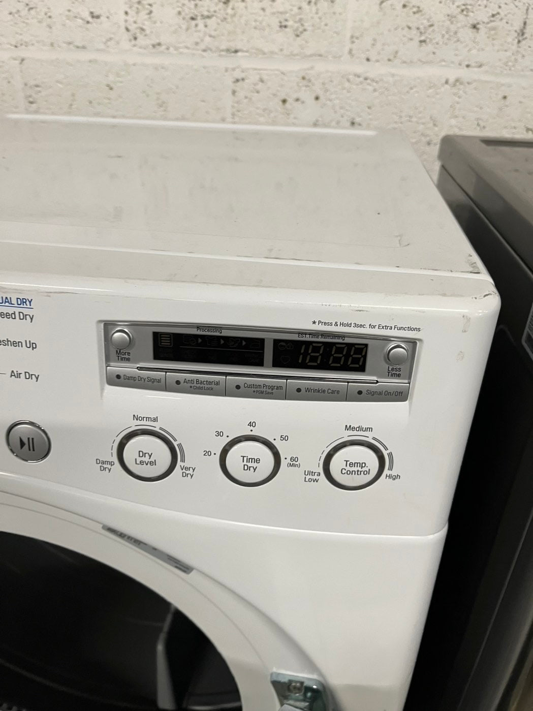 LG sensor Dry front load stackable electric 220v dryer in white  27" #ED66CBB