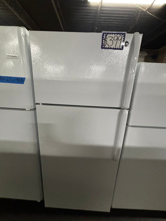 >28”Ge top freezer fridge white used-refurbished #RFL81B