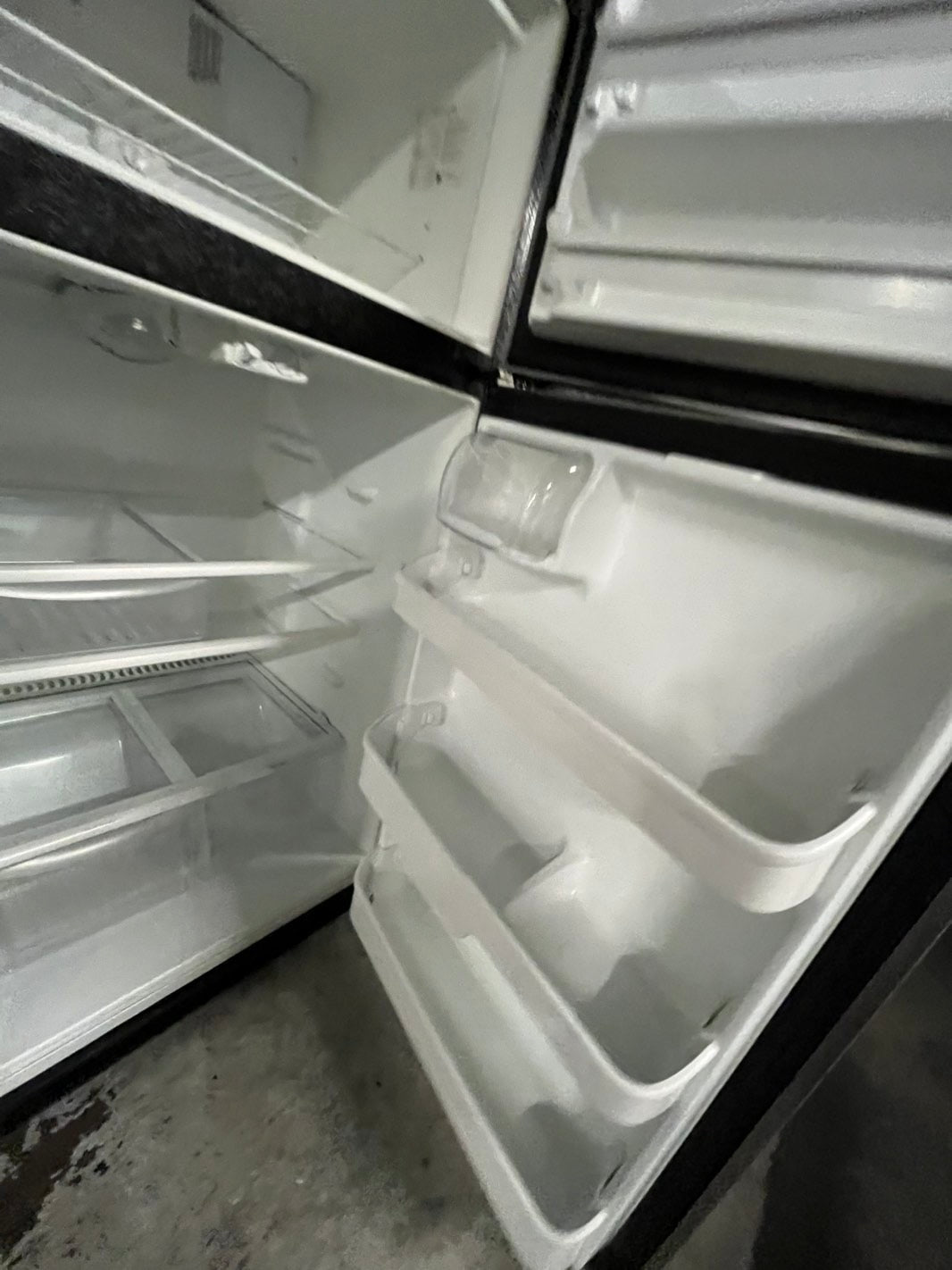 FRIGIDAIRE 30” stainless steel TOP FREEZER REFRIGERATOR | 30" 21.cu.ft USED-REFURBISHED /item number #RF20KB