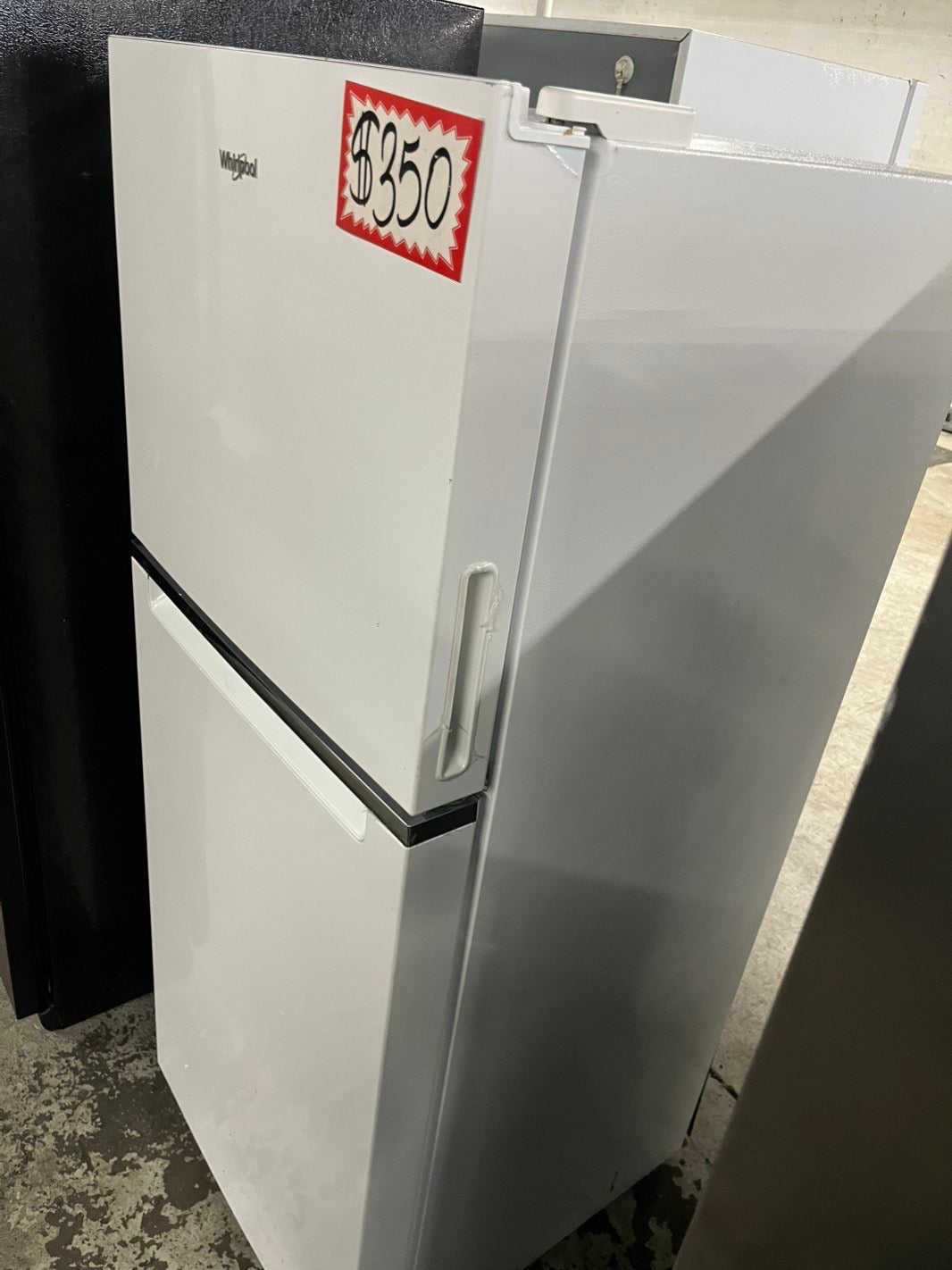*Used | Refurbished Whirlpool top freezer refrigerator white 24" #RF4359JB