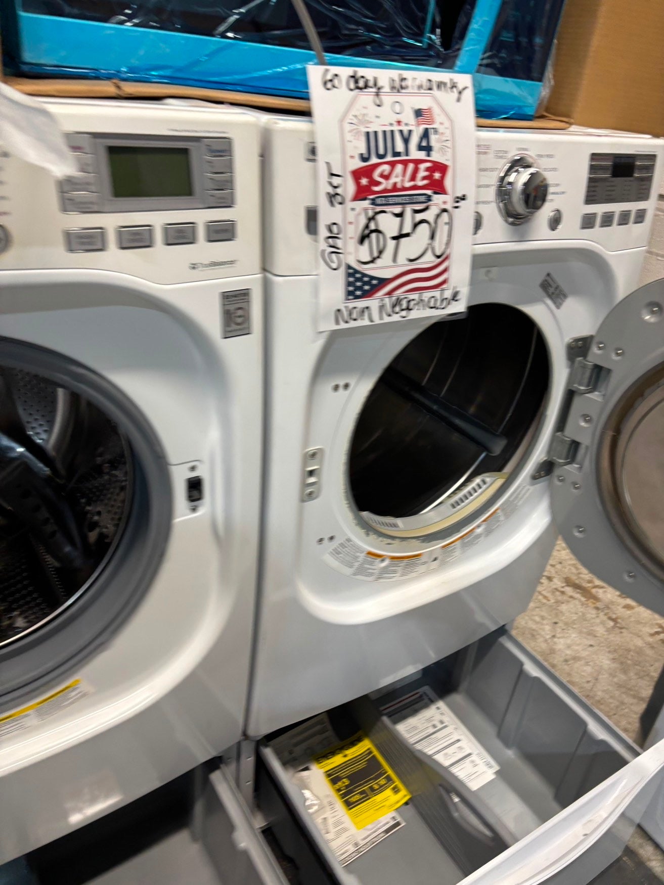 >*Mix & match LG white washer & gas dryer set front load stackable or side by side  27” in used Gas  used-Refurbished #SAV446B