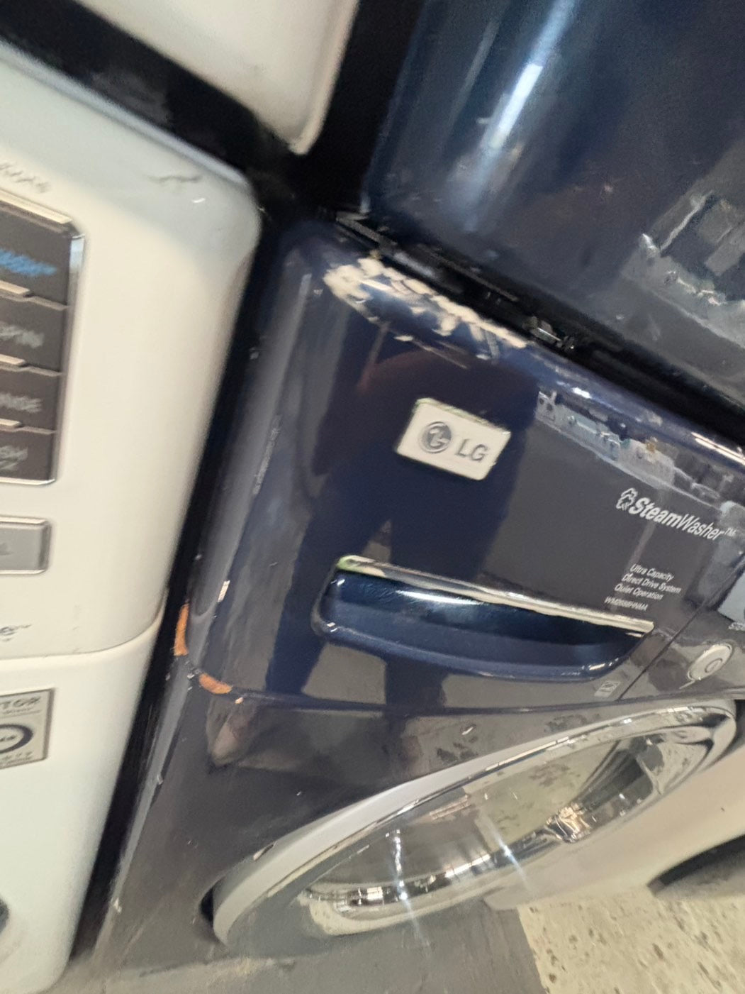 } special🎉LG  washer & dryer set electric 220v front load stackable or side by side - sensor dry , working 💯  with warranty , in navy blue color   #SPO17SET