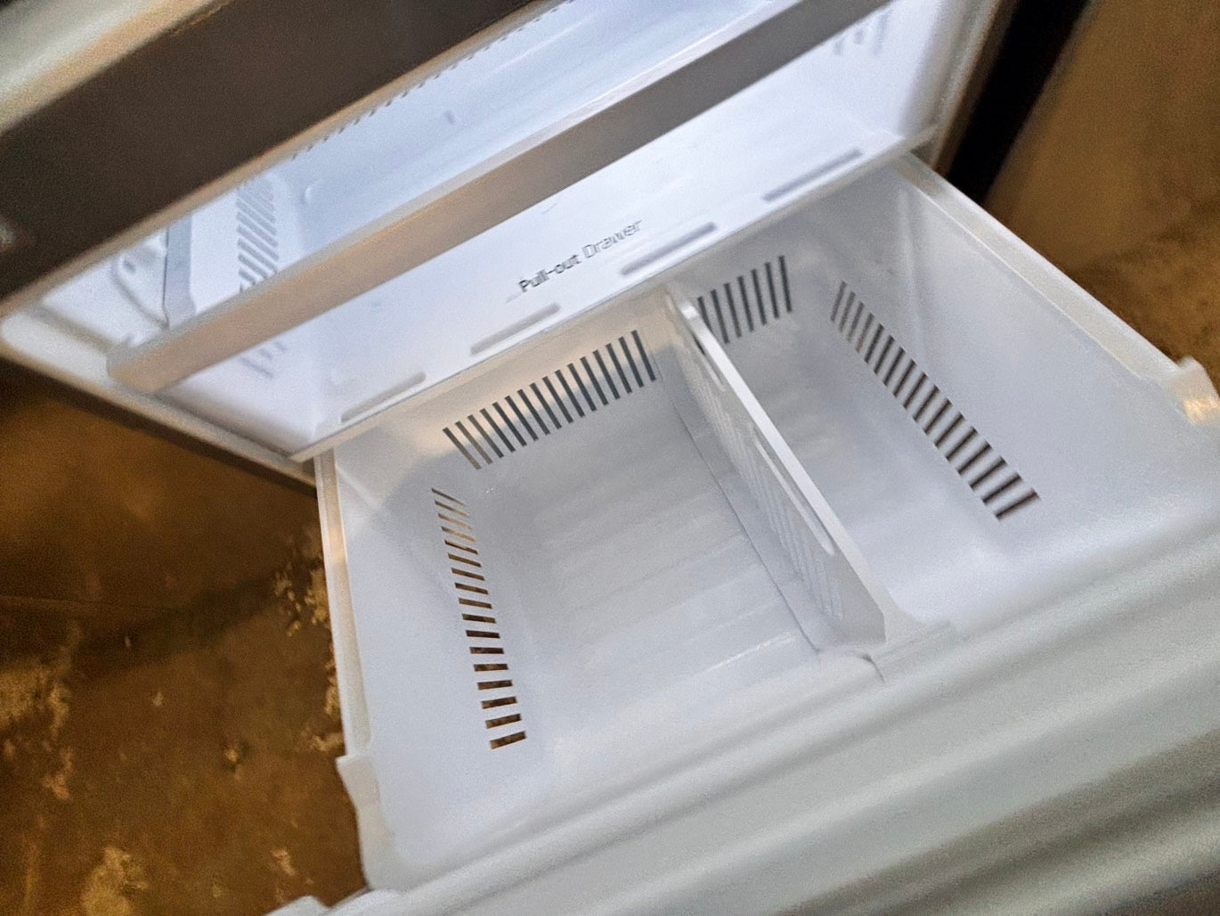 >LG French door Refrigerator stainless steel w/ ice water dispenser 33" #RF26FQB