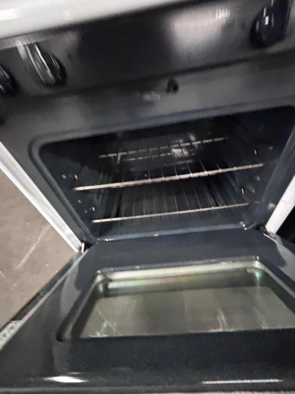 >*Sale🔥Kenmore Gas range 4 burner bake broil Hi/Lo self clean in  white & black , used-Refurbished 30” #ZQTN2B