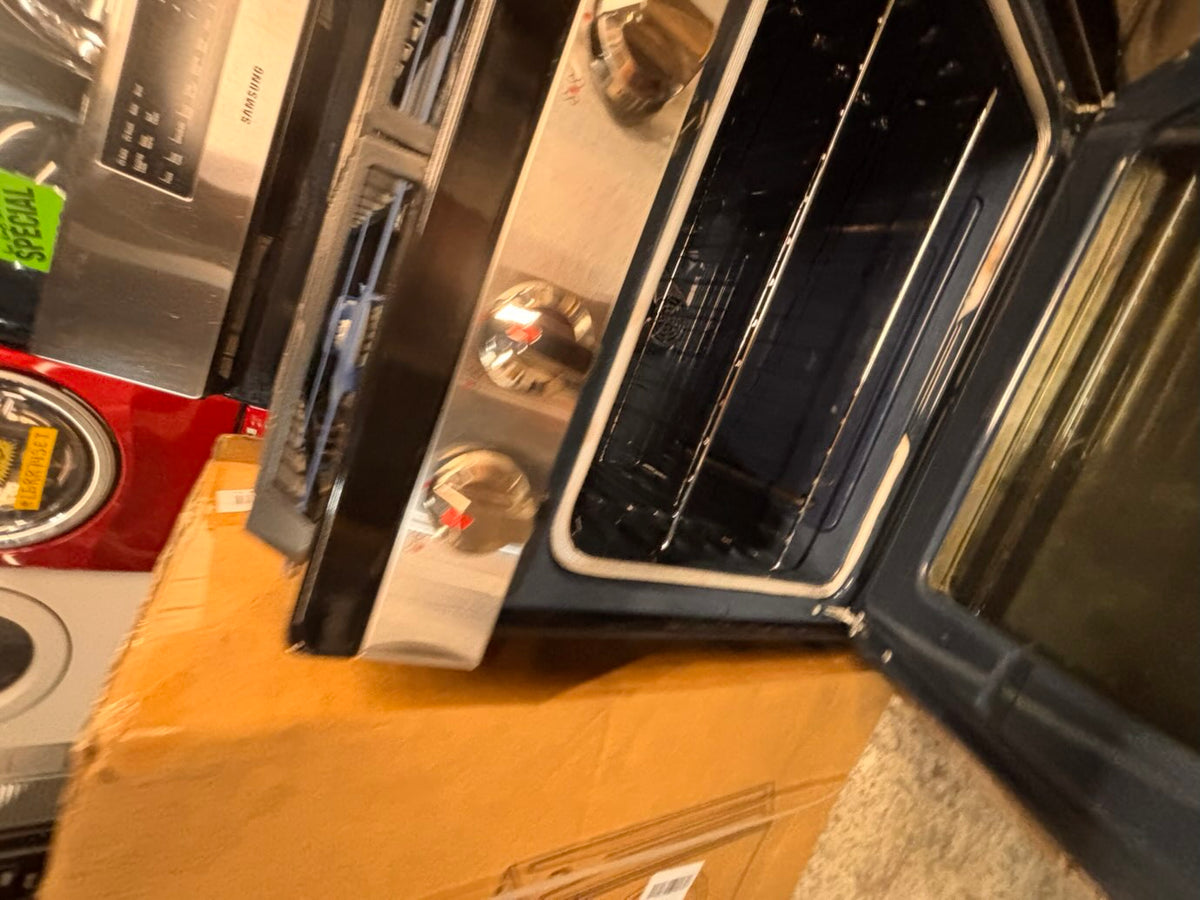 }} samsung Gas range 5 burner convection oven bake ,broil Hi/Lo self clean in stainless steel used-Refurbished 30” #SG911FB