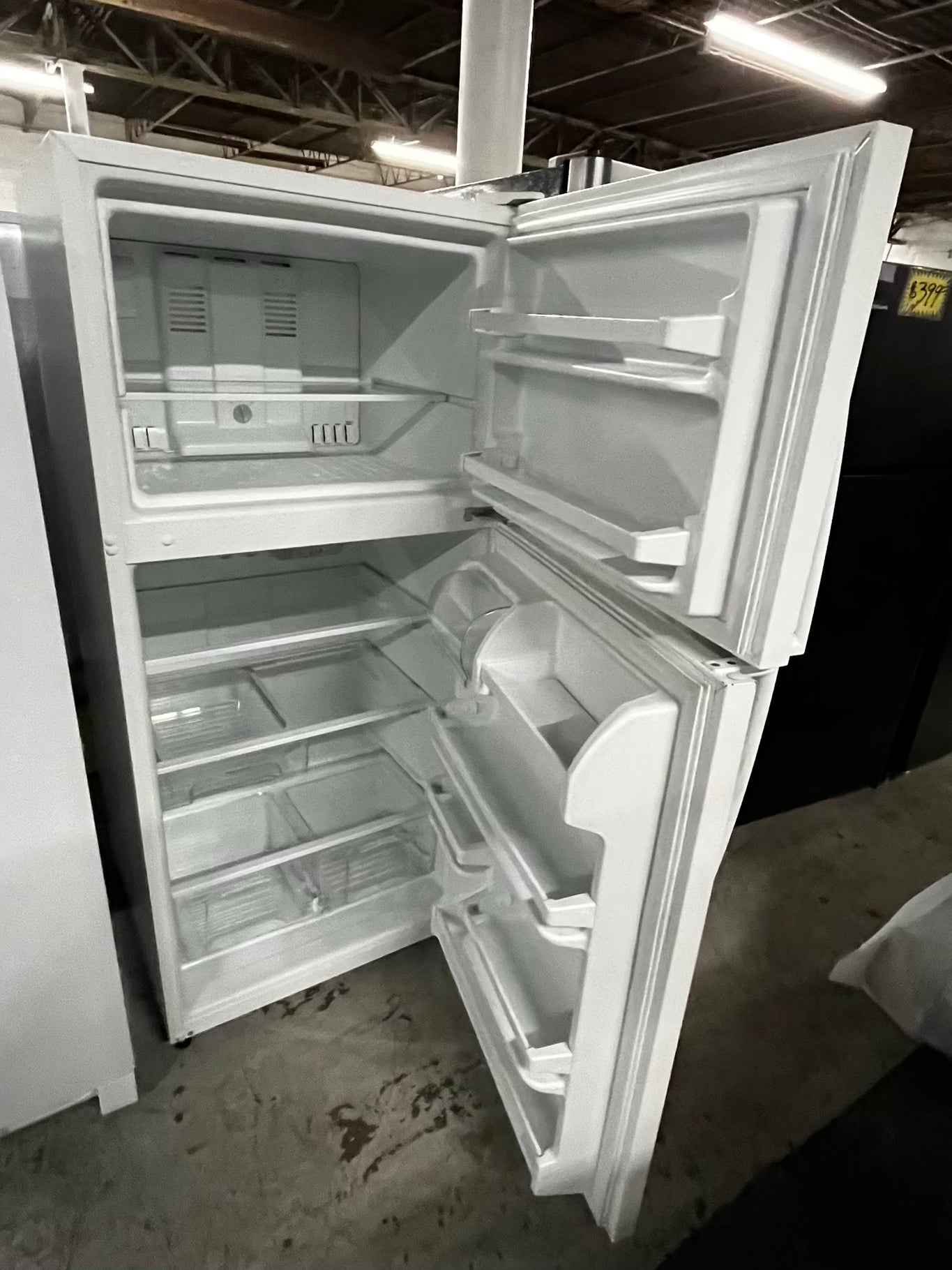 *Whirlpool top freezer refrigerator in white 30” used - refurbished #RF7312TB