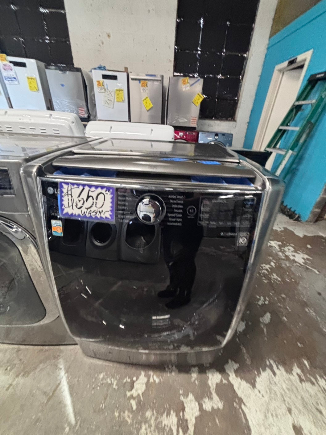 >*LG mega capacity gray front load washer large capacity stackable or side by side  29” in used-Refurbished #MCP44WB