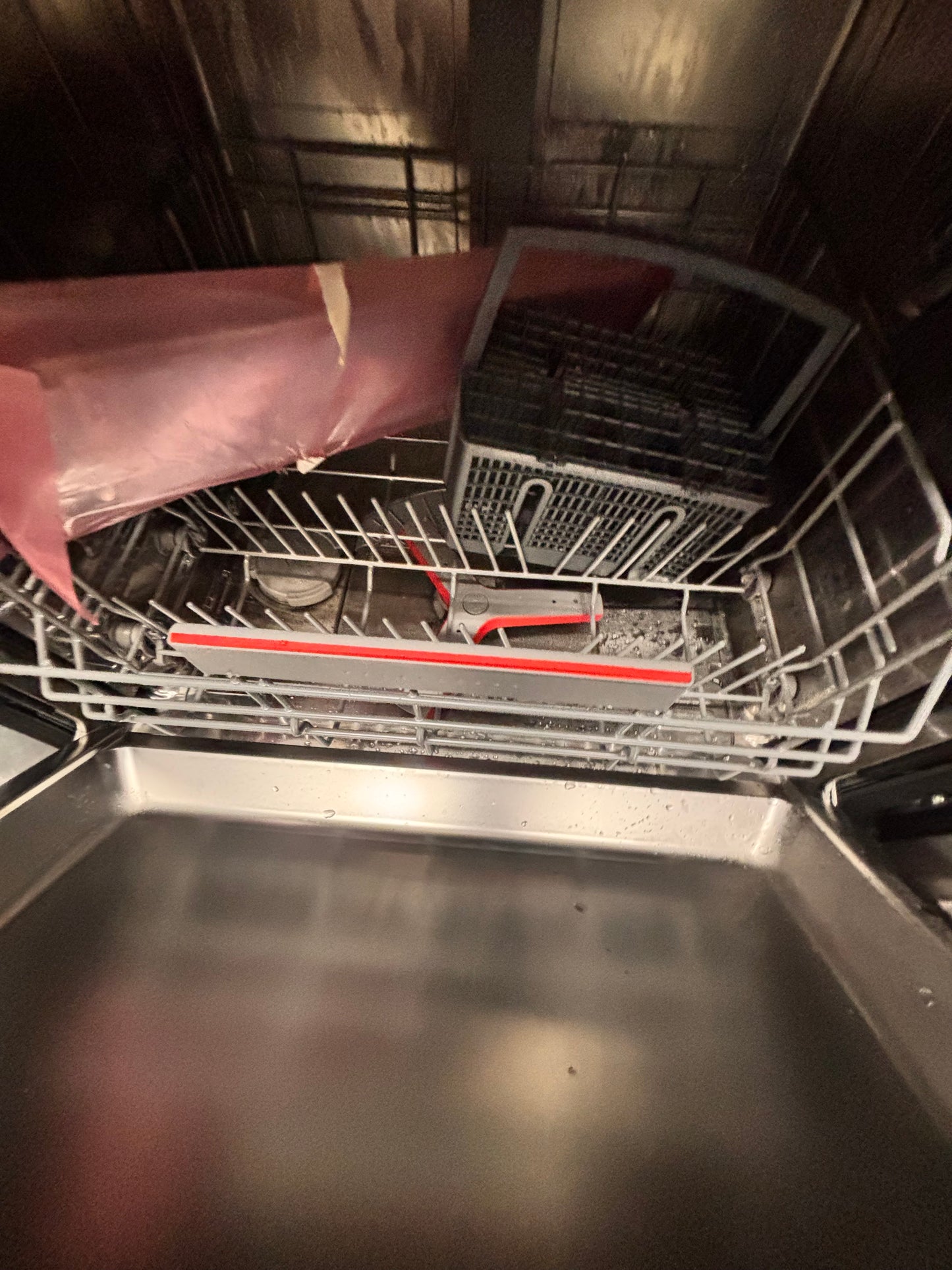 >Bosch  800 Series 24 in. Stainless Steel Top Control Tall Tub Bar Handle 42 dBA Dishwasher with Stainless Steel Tub Stock number #BCDF33B