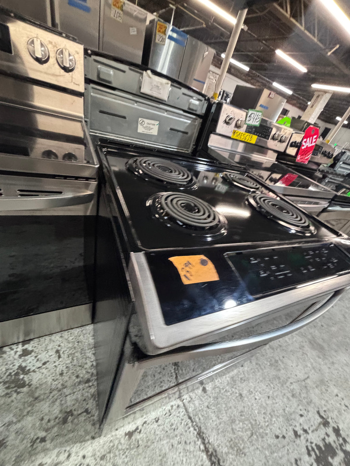}Whirlpool slide-in coil top electric 220v range 5 burner warm zone bake broil self clean in stainless steel 30" used-Refurbished #WE1R27B